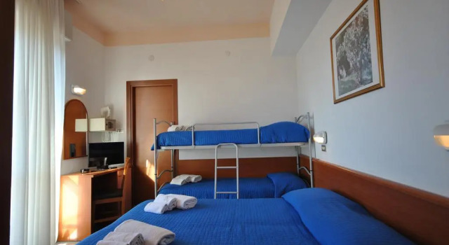 Hotel Pacific
