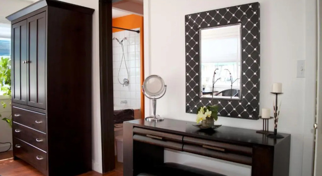 A Float Home B&B in Fisherman’s Wharf, Забронировать Отель «постель и завтрак» Отели Виктории с завтраком, рядом с British Columbia Parliament Buildings, Завтраки
