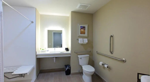 Номер Standard Holiday Inn Express Fargo SW - I-94 Medical Center by IHG