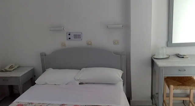 Номер Standard King Thiras Hotel