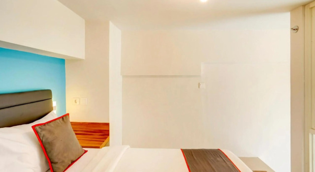Collection O 30 Amega Crown Sub, Book Hotel 3-Star Hotels in Waru, 3*