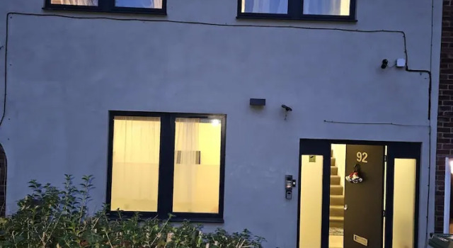 1 Bed Flat - Sleeps 2 - Pets - Garden - Parking, Забронировать Отель Отели Англии 3 звезды, 3*