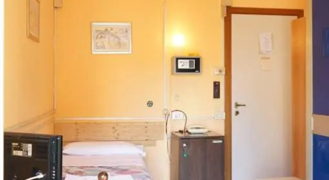 Одноместный номер Standard с балконом Albergo Da Peppino