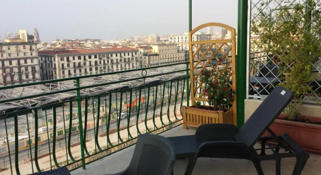 Номер Luxury Top Floor Rentrooms Napoli
