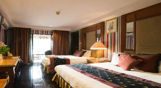 Номер Grand Deluxe Diamond City Hotel SHA Certified