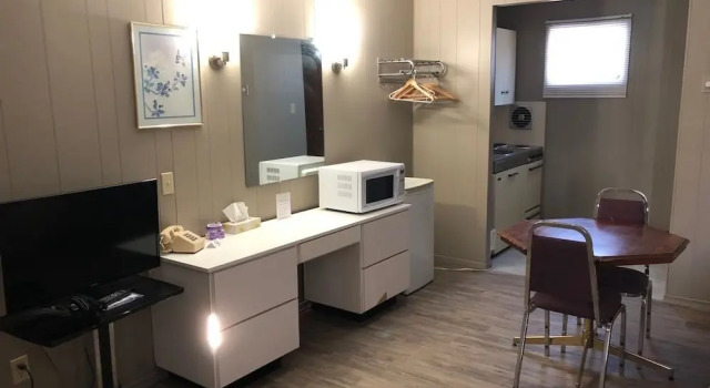 Четырёхместный номер Standard с балконом Moose Motel