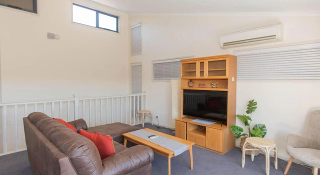 Acacia 4 2 Kirwan Close, Забронировать Отель Джиндабайн Kosciuszko National Park, рядом с Торговый центр Nuggets Crossing