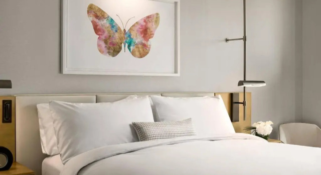 Номер Standard JW Marriott Parq Vancouver