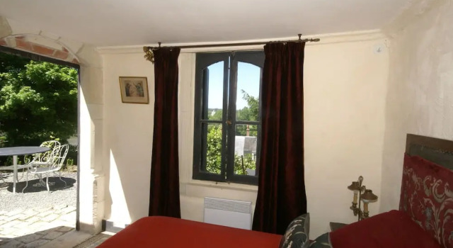 Holiday Home in Amboise With Terrace, Private Garden, BBQ