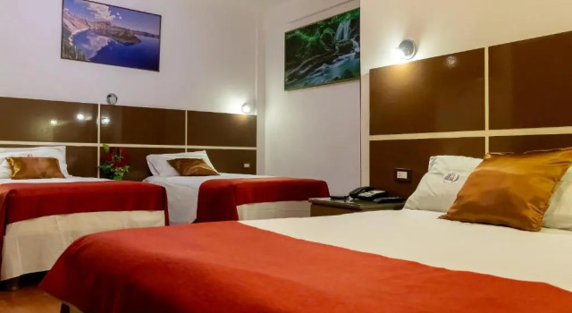 Habitación triple Estándar Hotel Royal Inn