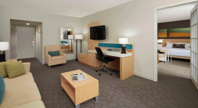 Люкс Delta Hotels by Marriott Prince Edward