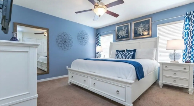 Bella Vidatown With Full Size Pool! 4 Bedroom Townhouse by RedAwning, Rezerwuj Hotel Hotele w Kissimmee z basenem, Basen