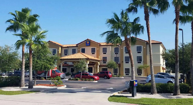 Номер Standard Comfort Inn & Suites Northeast - Gateway