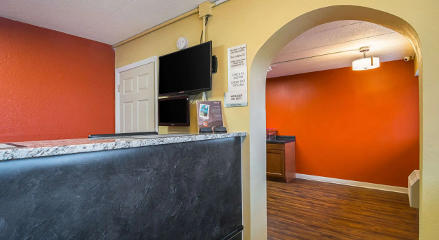 Econo Lodge South Holland