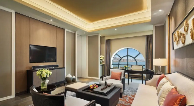 Люкс Superior с балконом и с видом на океан Steigenberger Hotel Qingdao