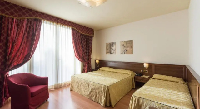 Трёхместный номер Standard Hotel Doge
