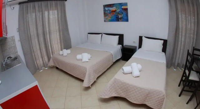 Atlantis Hotel & Apartments