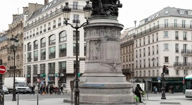 Views to Montmartre, Забронировать Отель Париж Иль-де-Франс, рядом с Вокзал Сен-Лазар