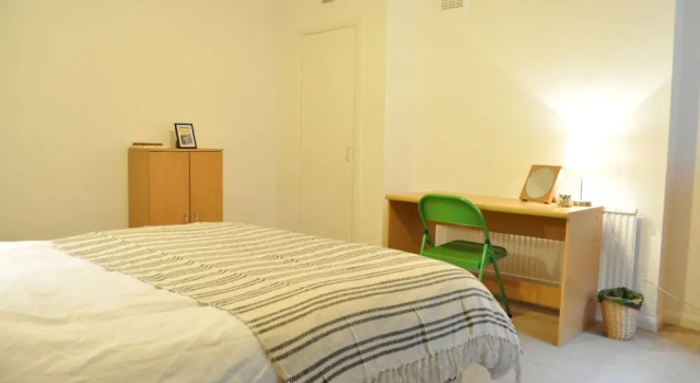 Lovely Spacious Central 3 Bedroom Apartments, Varaa Huoneisto Asunnot kohteessa Merseyside, Huoneisto