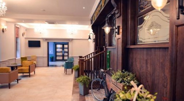 Frontier Europe Hotels Group, Rezervovat Hotel Hotely v Siret se snídaní, Snídaně