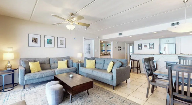 Апартаменты 10th-floor 3BR Beachfront Condo w/ Views & Pool