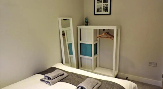 Коттедж 3 Bed Farnborough Air Accommodation