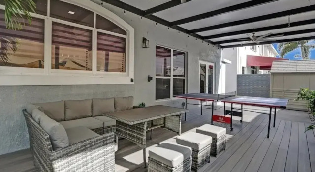 4 Br Designer Home Next To Shul And Community Pool 4 Bedroom Villa, Забронировать Вилла Виллы Голливуд-Бич, Вилла