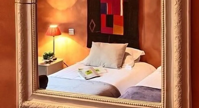 Hôtel les Glycines, Забронировать Отель Мелле Deux-Sèvres, рядом с Музей серебряных рудников