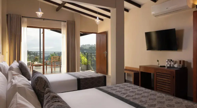 Oak Ray Sky Terrace, Забронировать Отель Отели Канди с бассейном, рядом с Шри Далада Малигава, Бассейн