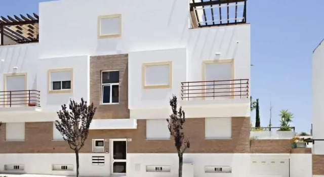 Gomeira in Tavira With 3 Bedrooms and 2 Bathrooms, Забронировать Отель Отели Тавира с парковкой, рядом с Benamor Golf Course, Парковка