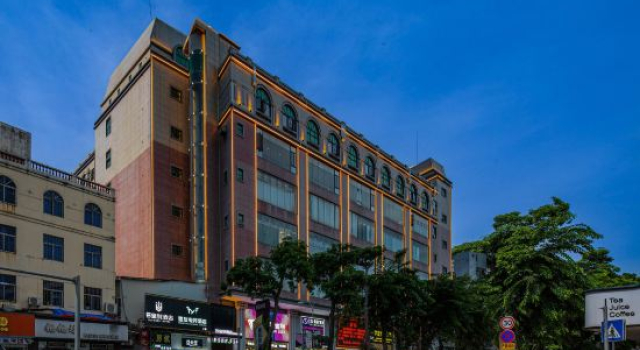 Duobaoli Hotel (Jiefang West Road Qilou Old Street Shop), Varaa Hotelli Haikou Hainan
