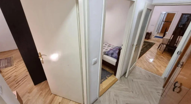 Big Downtown Apartment across National Theater (2 Bedrooms), Забронировать Апартаменты/квартира Апартаменты Белграда, рядом с Residence of Princess Ljubica, Апартаменты/квартира