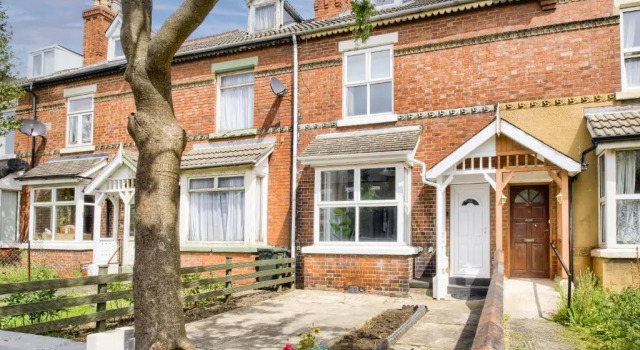 Doncaster Large Luxury 3 Bedroom House, Sleeps 8, City Centre, Racecourse, Free Parking, by EMPOWER HOMES