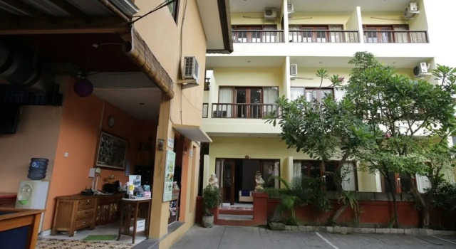 RedDoorz @ Pantai Cemara Sanur, Забронировать Отель Отели провинции Бали с завтраком, Завтраки