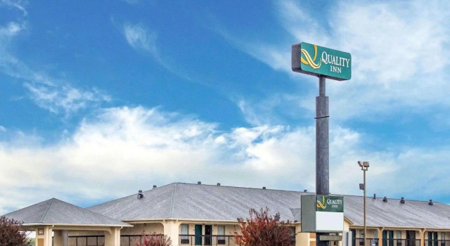 Quality Inn Battleboro - Rocky Mount, Забронировать Отель Бэтлборо 
