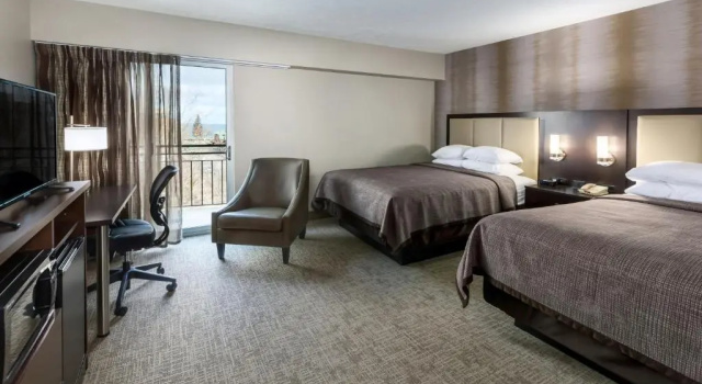 Четырёхместный номер Standard Park Place Hotel & Conference Center