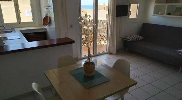 Bonito apartamento a 20m del mar, Book Apartment Es Pujols Formentera