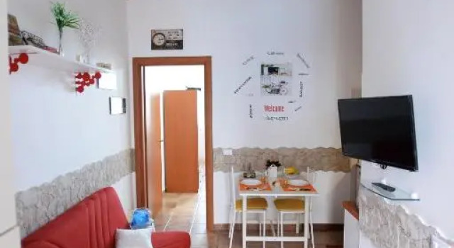 Little House Roma, Забронировать Отель Авентин Рим, рядом с Ворота Сан-Паоло
