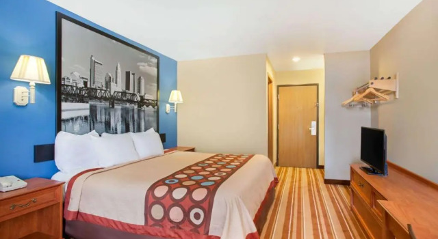 Standard Zimmer Super 8 by Wyndham Defiance