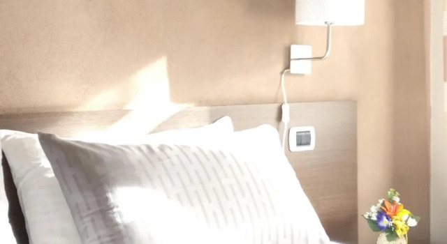 Номер Standard The White Building - [ROOMS]