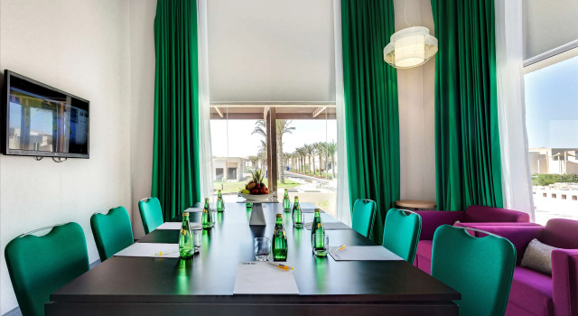 Park Inn by Radisson Hotel & Residence Duqm, Rezervați Hotel Hoteluri de afaceri în Al Wusta, 4* 5*