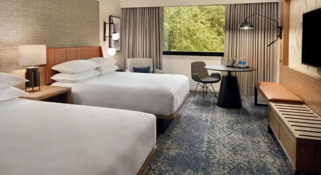 Четырёхместный номер Standard Sheraton Imperial Hotel Raleigh-Durham Airport at Research Triangle Park