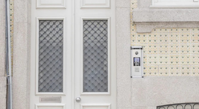Liiiving - Downtown Balcony Studio