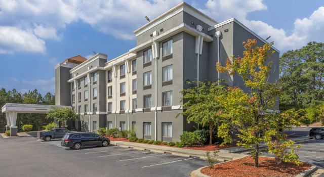 Comfort Suites Columbia Northeast - Fort Jackson