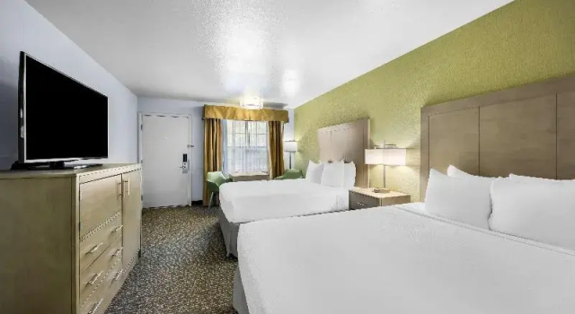 Четырёхместный номер Standard Best Western Grants Pass Inn
