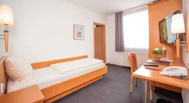 Hotel Hollmann, Prenota Hotel Halle Westfalen Selva di Teutoburgo