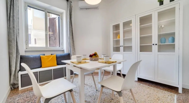 Large and Bright Flat in Prati /up to 9 Guests