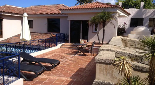 Апартаменты Deluxe El Refugio Apartments & Villa