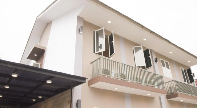 RedDoorz Plus Syariah near Manggarai Station 3