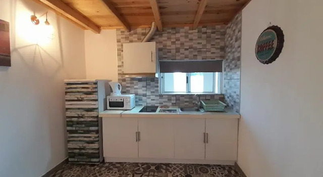 Студия Classic Tropicana Holiday Apartments